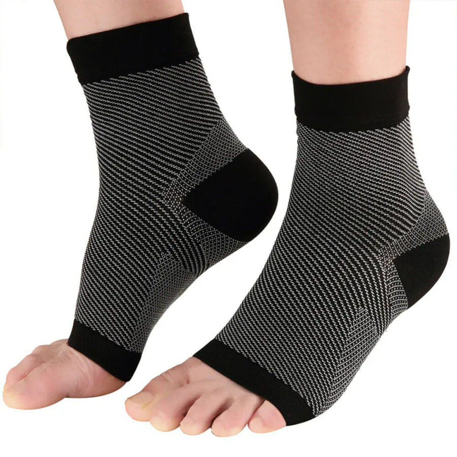 Flexible Ankle Compression Brace,
ankle support,
compression therapy,
injury prevention,
sports brace,
comfortable fit,
adjustable support,
pain relief,
ankle protection,
athletic performance,